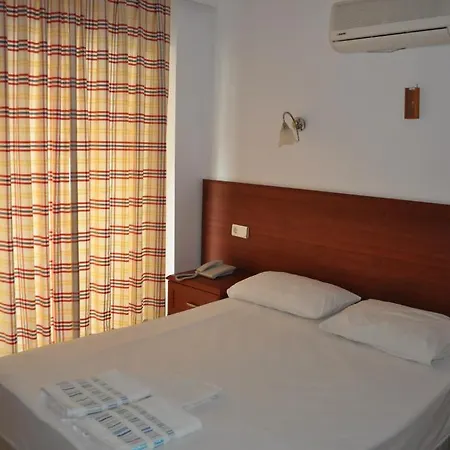 Lejlighedshotel Marlin Apart 2*