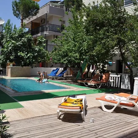 Marlin Apart Lejlighedshotel 2*